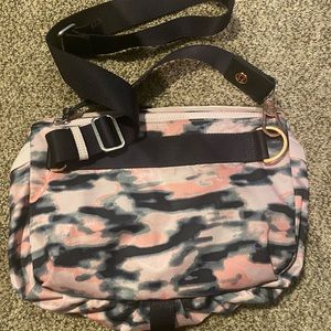 Lululemon bag